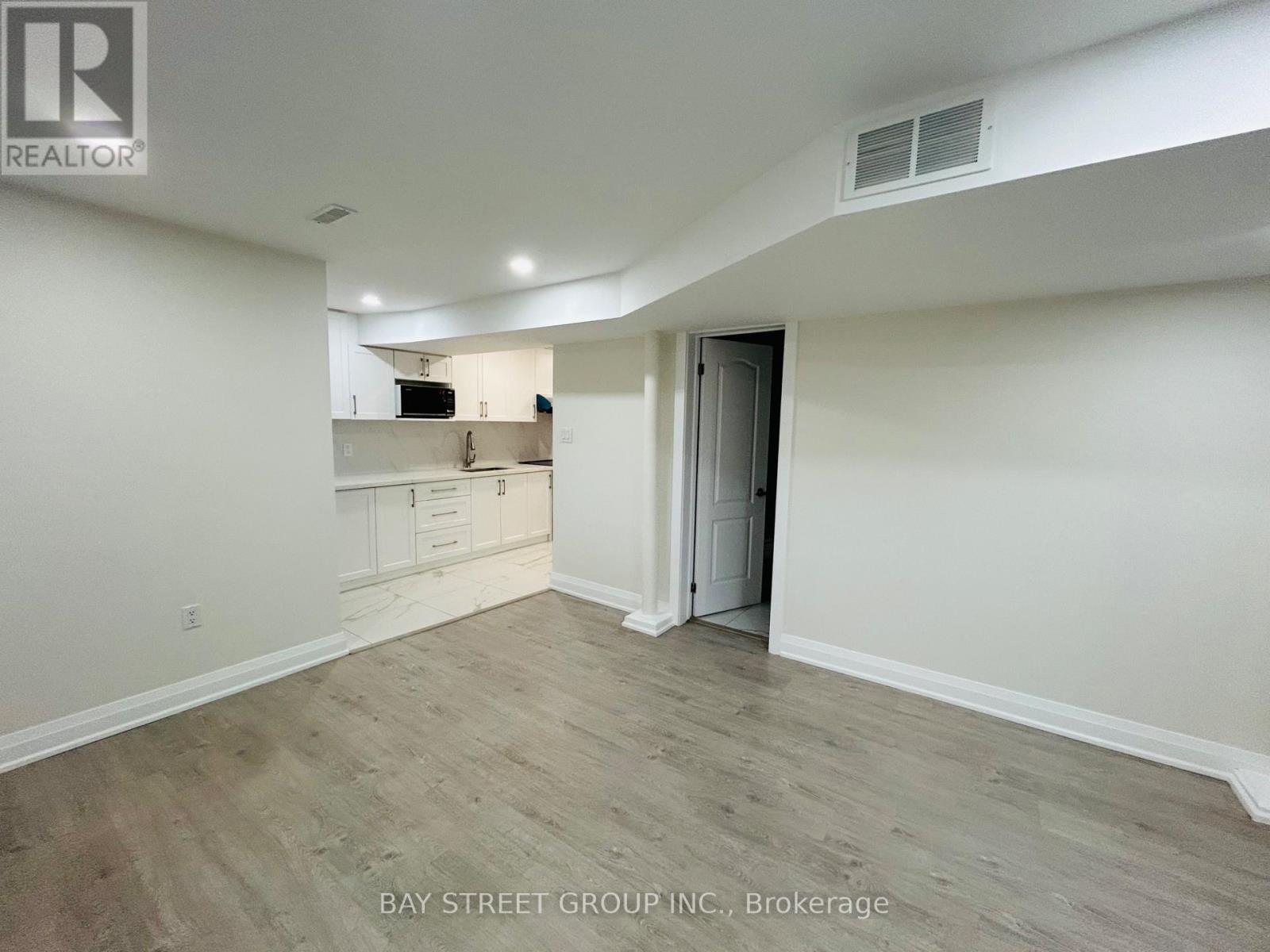 15 Marilake Drive, Toronto, Ontario  M1S 1V6 - Photo 12 - E12527060