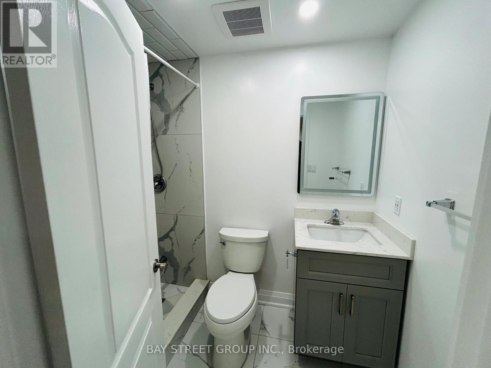 15 Marilake Drive, Toronto, Ontario  M1S 1V6 - Photo 4 - E12527060