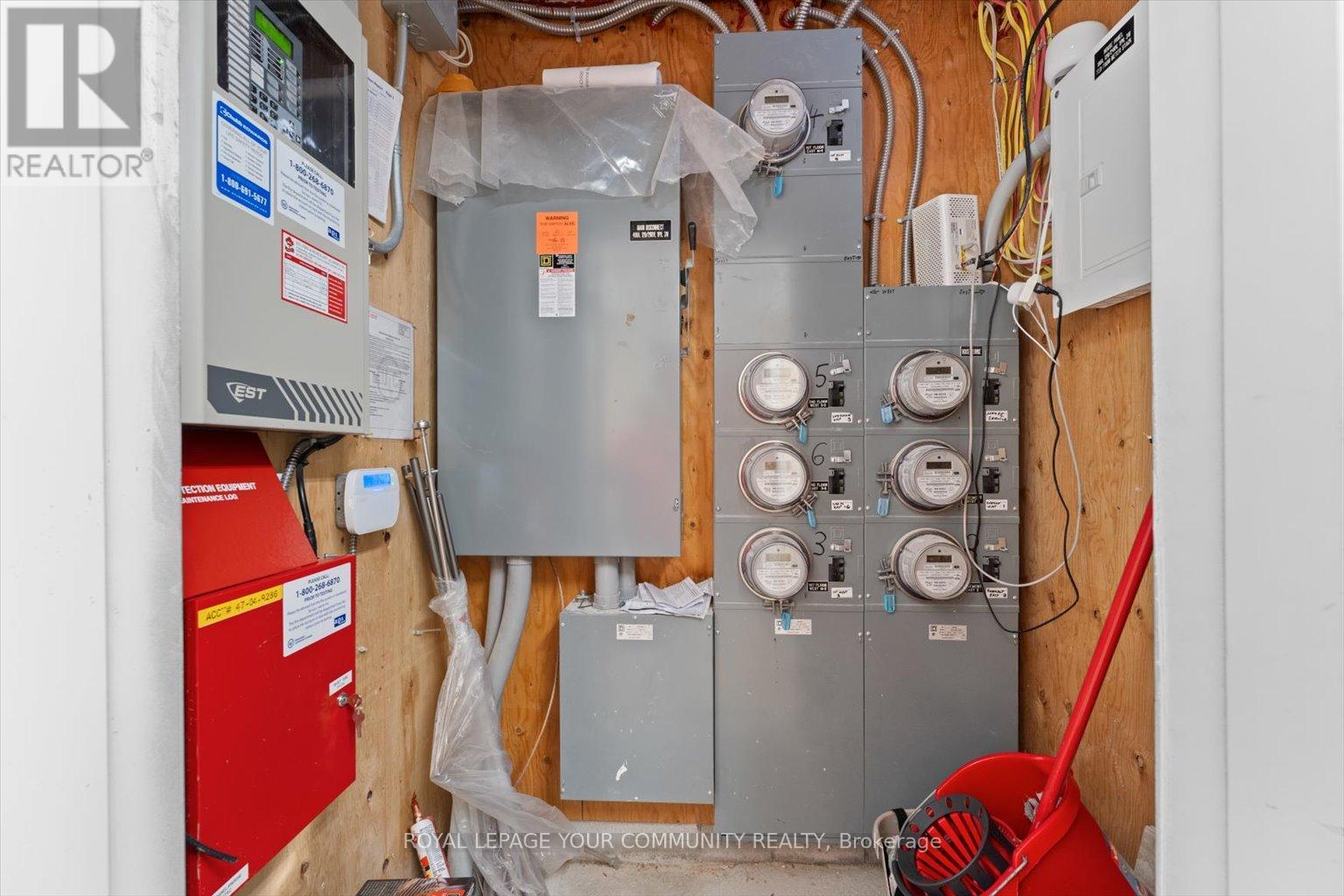 443 Timothy Street, Newmarket, Ontario  L3Y 1P7 - Photo 14 - N12527048