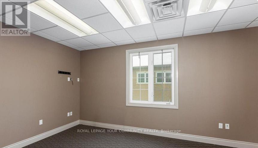 277 The Queensway Avenue S, Georgina, Ontario  L4P 2B4 - Photo 15 - N12527066