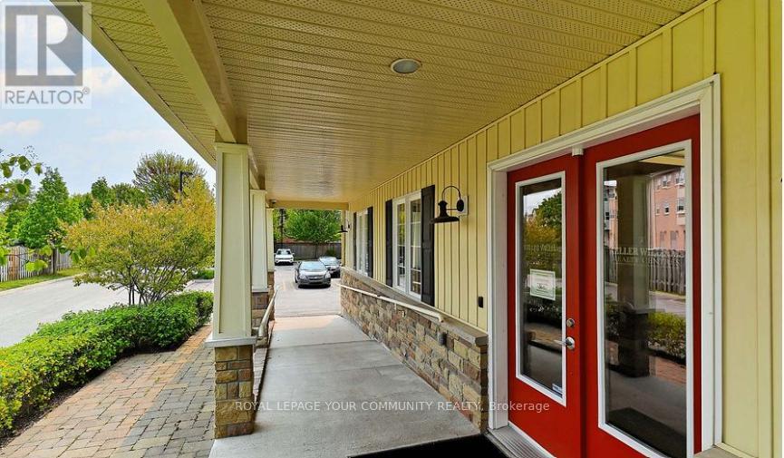 277 The Queensway Avenue S, Georgina, Ontario  L4P 2B4 - Photo 3 - N12527066