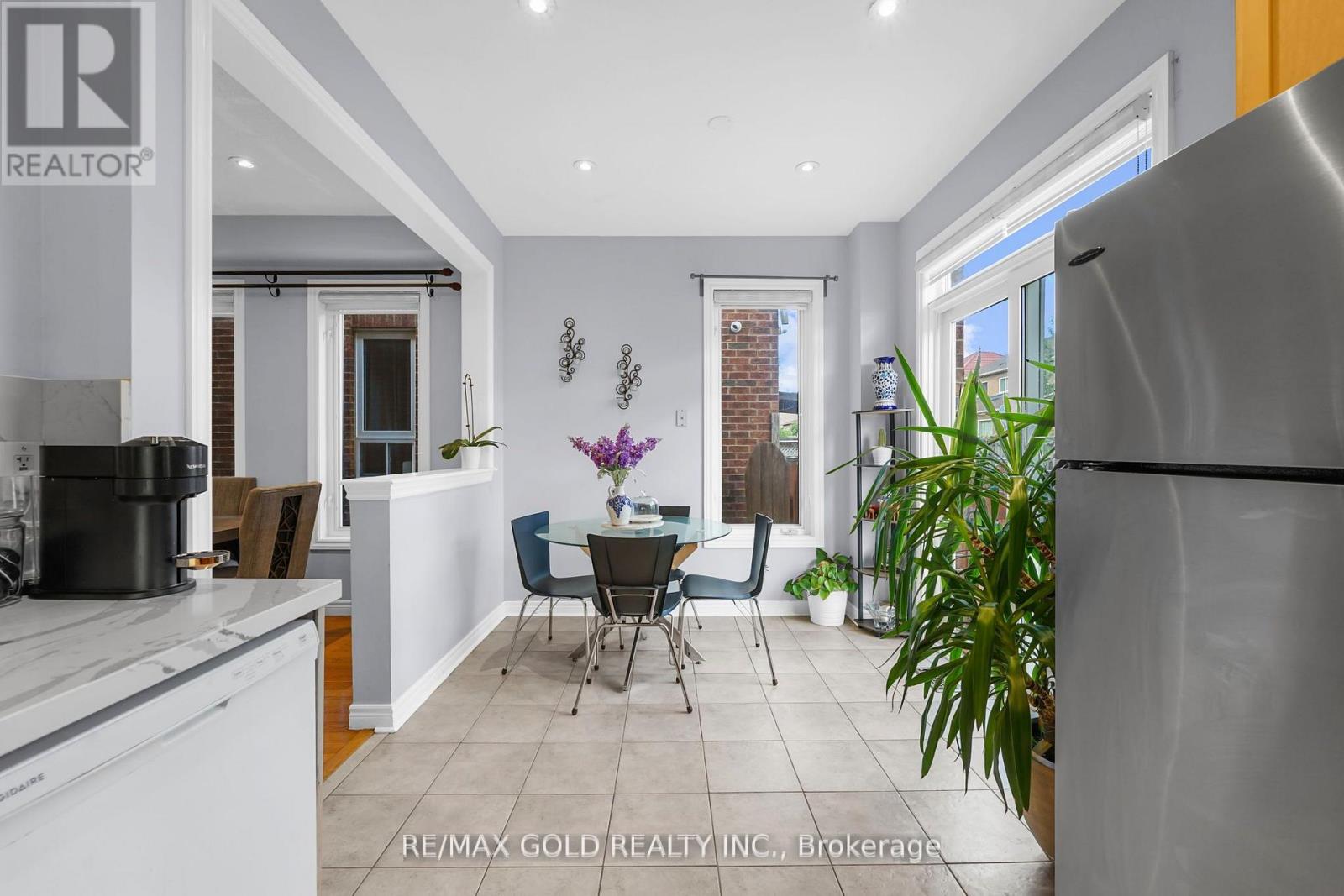 22 Nathaniel Crescent, Brampton, Ontario  L6Y 5M5 - Photo 15 - W12527052