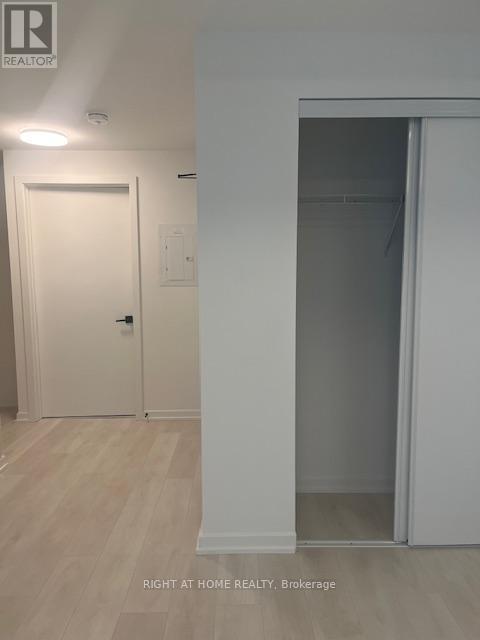 605 - 10 Graphophone Grove N, Toronto, Ontario  M6H 0E5 - Photo 8 - W12527056