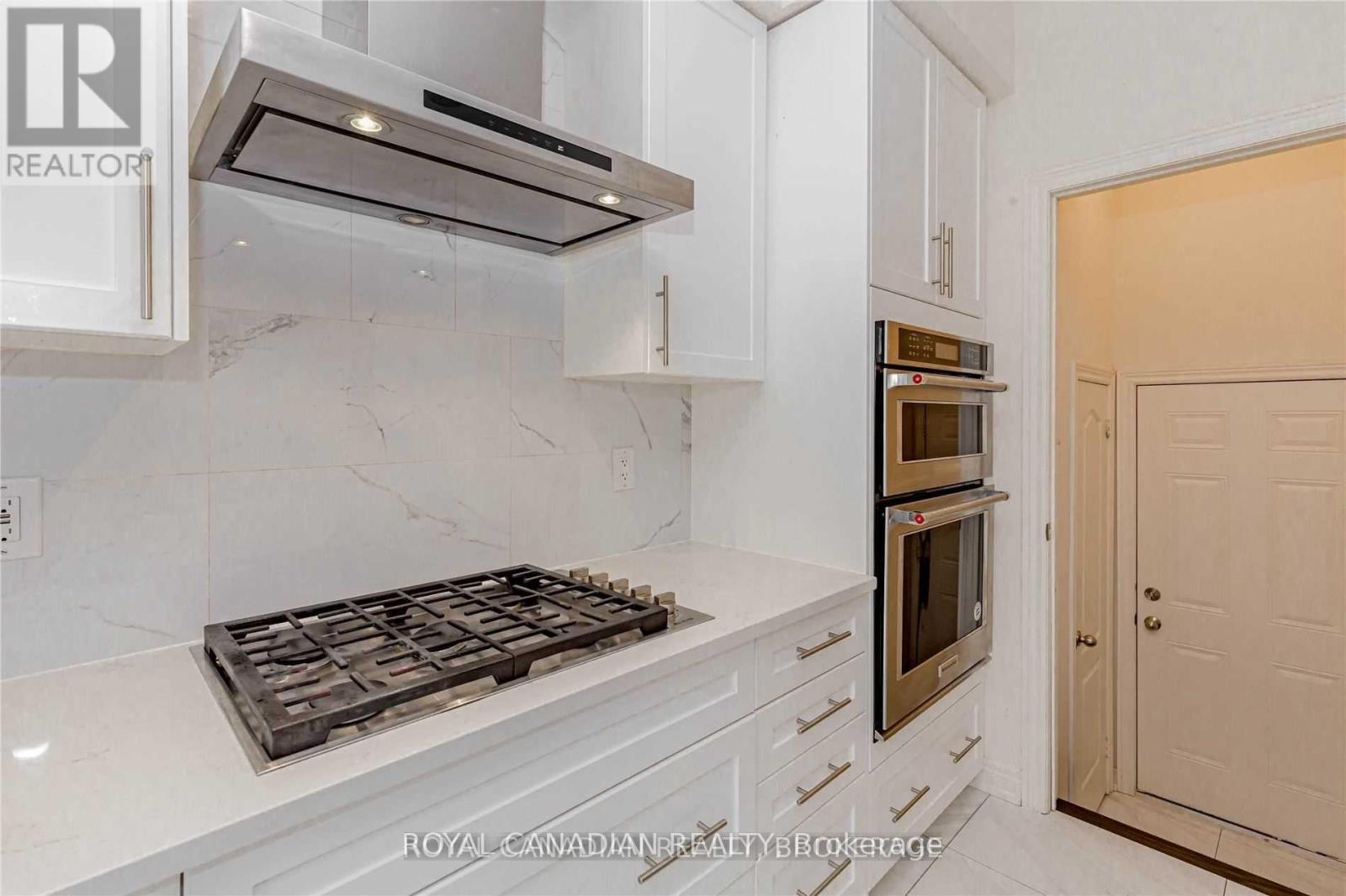 3919 Tufgar Crescent, Burlington, Ontario  L7M 1N7 - Photo 17 - W12527064