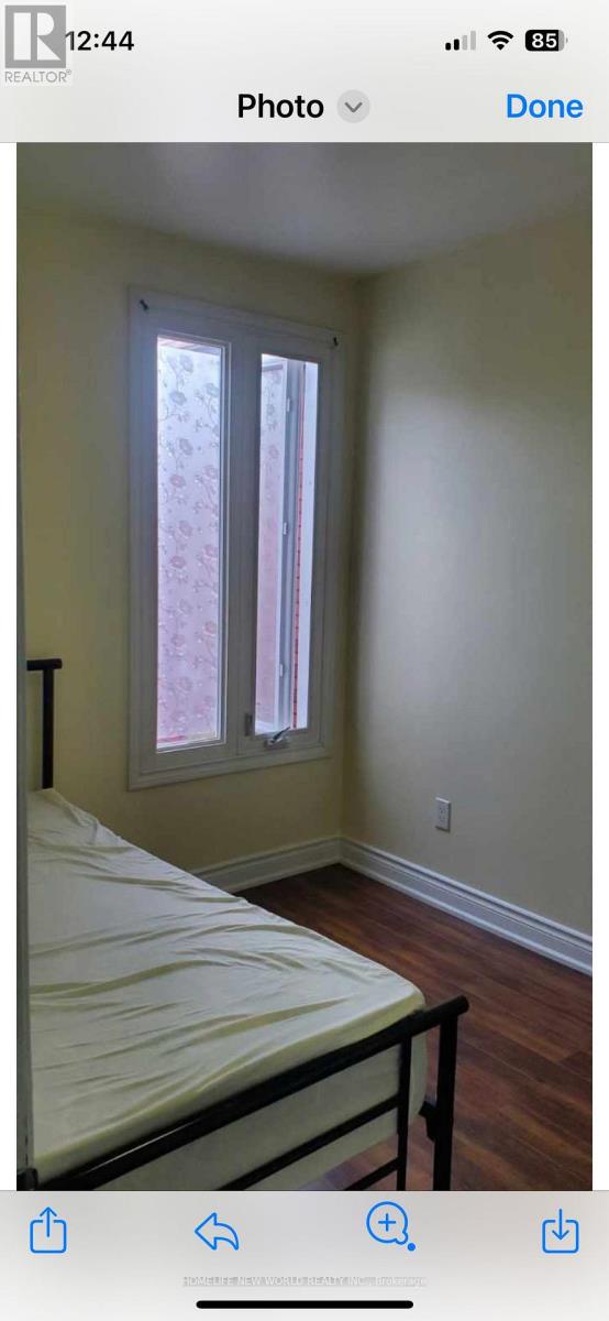 202 - 475 Bathurst Street, Toronto, Ontario  M5T 2S9 - Photo 4 - C12527088