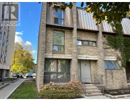 510 DUPLEX AVENUE, Toronto, Ontario