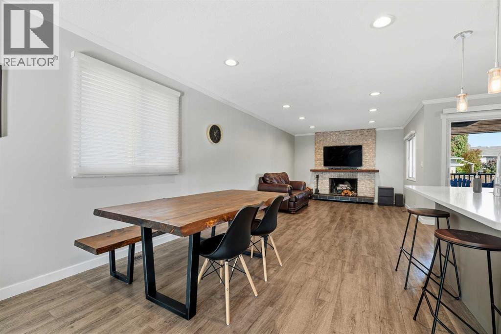 155 Barrett Drive, Red Deer, Alberta  T4R 1H3 - Photo 6 - A2264638