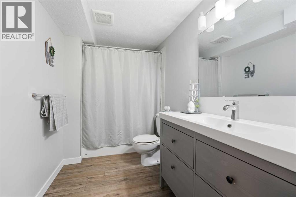 155 Barrett Drive, Red Deer, Alberta  T4R 1H3 - Photo 18 - A2264638