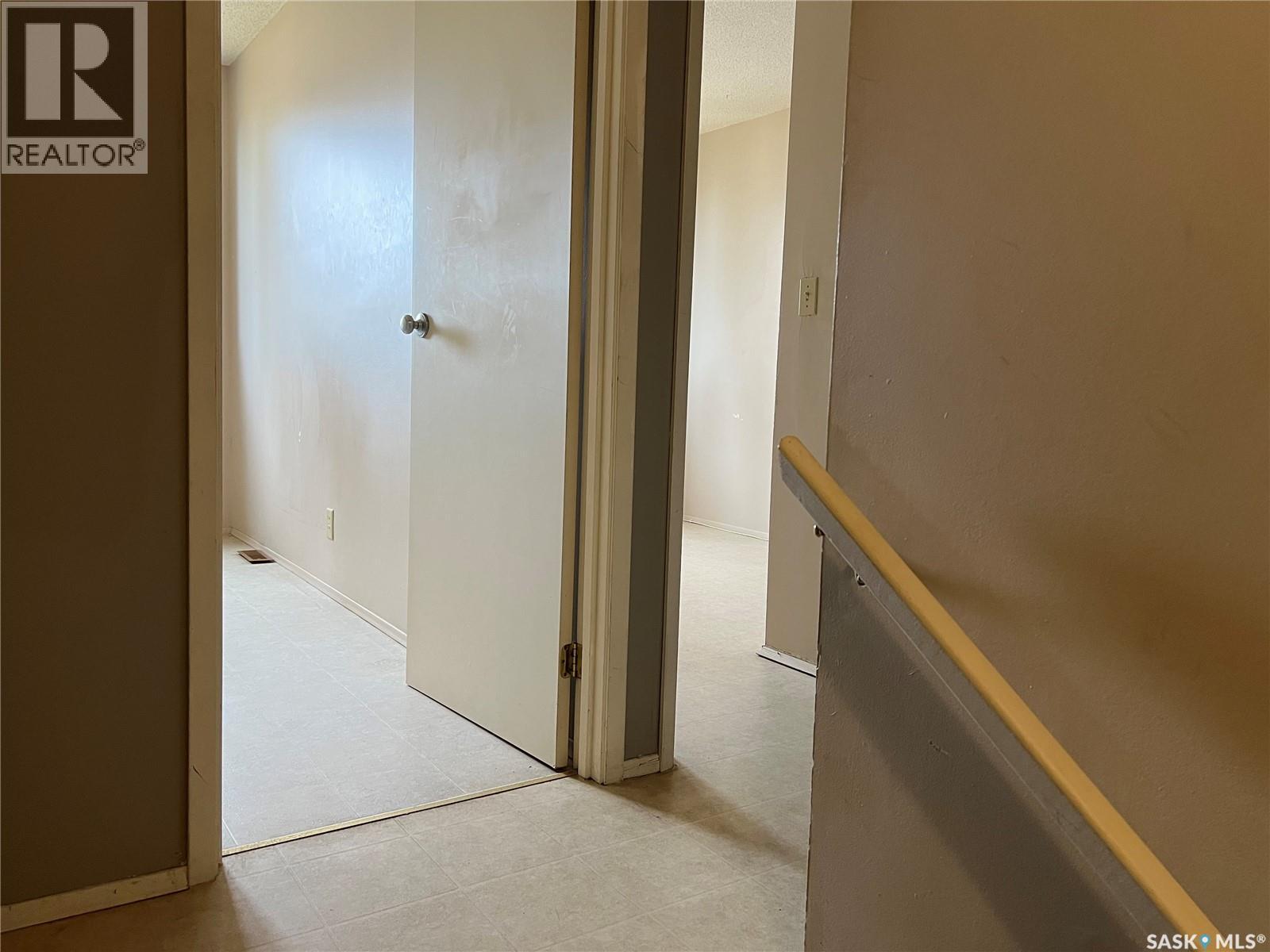 4036 Castle Road, Regina, Saskatchewan  S4S 6A4 - Photo 11 - SK023668