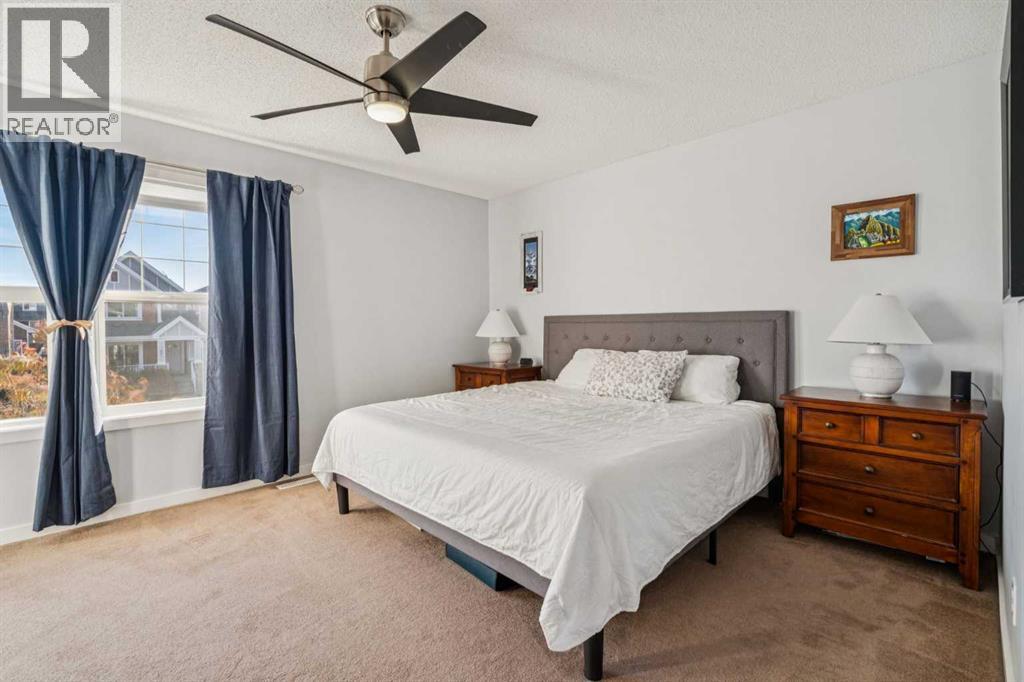 480 River Heights Green, Cochrane, Alberta  T4C 0S1 - Photo 9 - A2265408