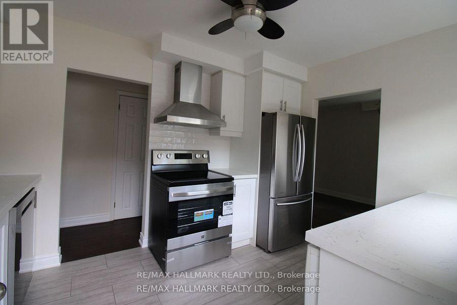 Main Fl - 389 Allgood Street, Richmond Hill, Ontario  L4C 2Z1 - Photo 5 - N12501412