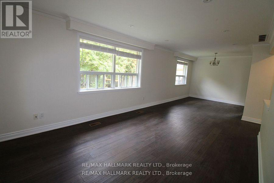 Main Fl - 389 Allgood Street, Richmond Hill, Ontario  L4C 2Z1 - Photo 9 - N12501412