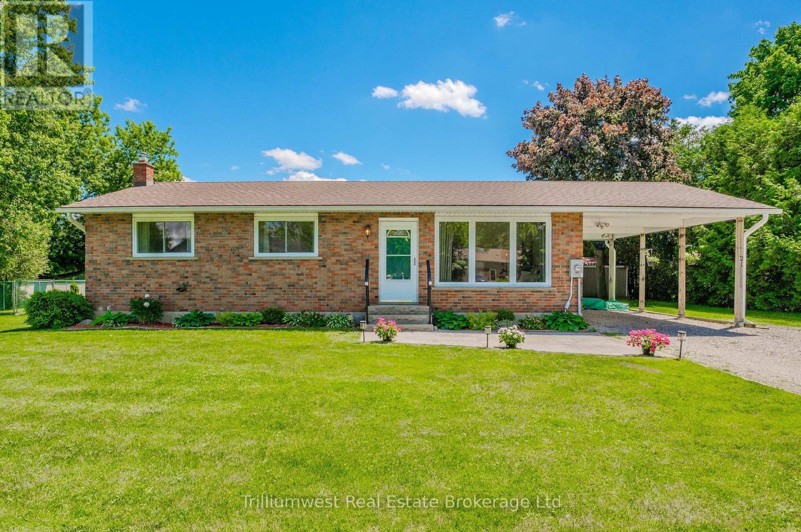 21 EMMA STREET, Blandford-Blenheim, Ontario