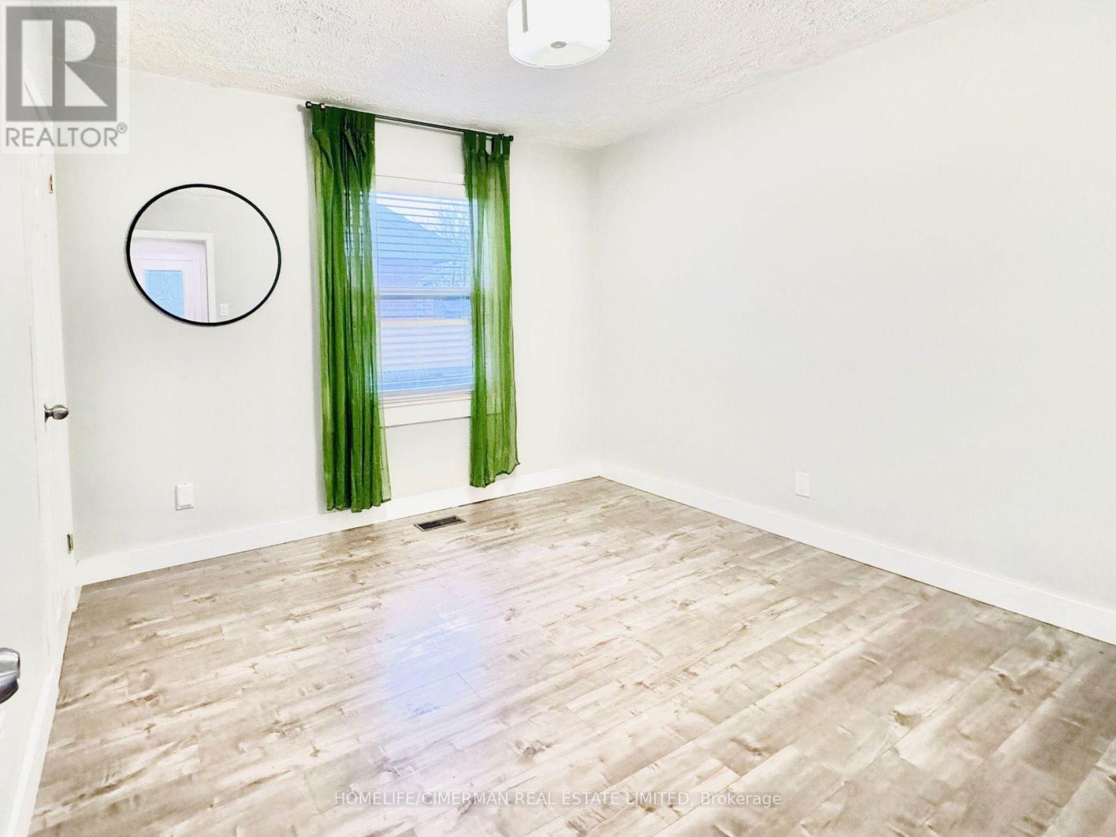 Main - 12 Creskwick Court, Barrie, Ontario  L4M 2J8 - Photo 10 - S12527090