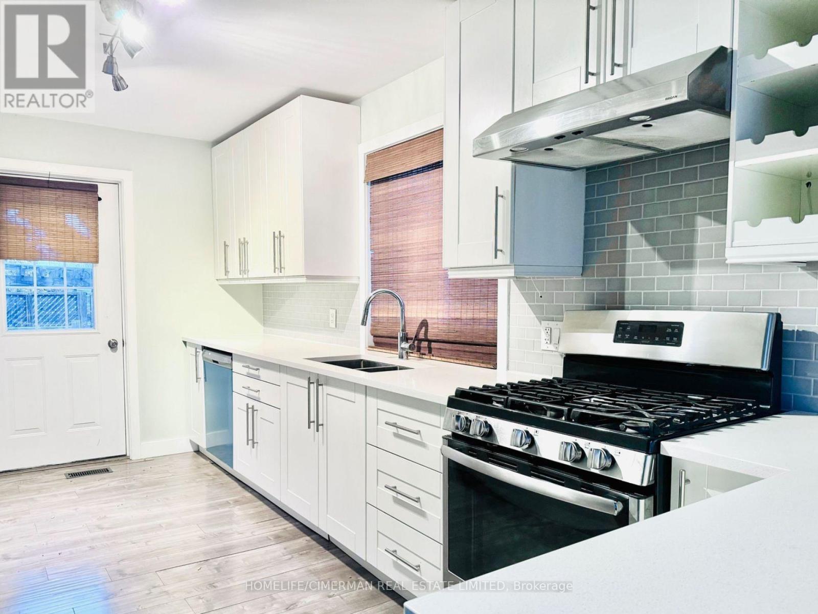 Main - 12 Creskwick Court, Barrie, Ontario  L4M 2J8 - Photo 3 - S12527090