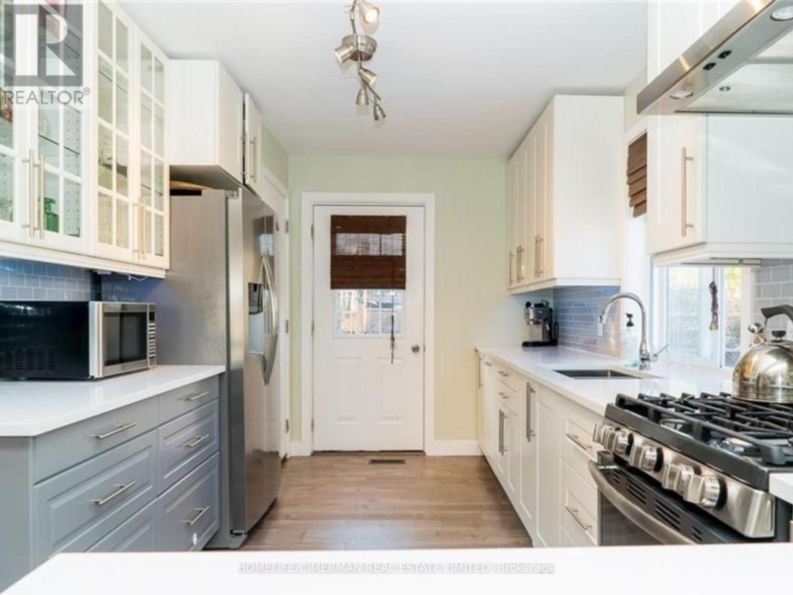 Main - 12 Creskwick Court, Barrie, Ontario  L4M 2J8 - Photo 4 - S12527090