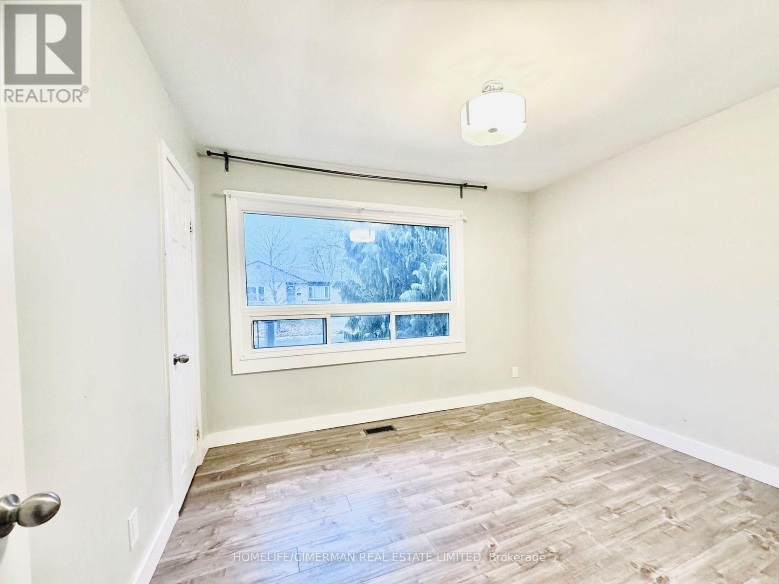 Main - 12 Creskwick Court, Barrie, Ontario  L4M 2J8 - Photo 7 - S12527090