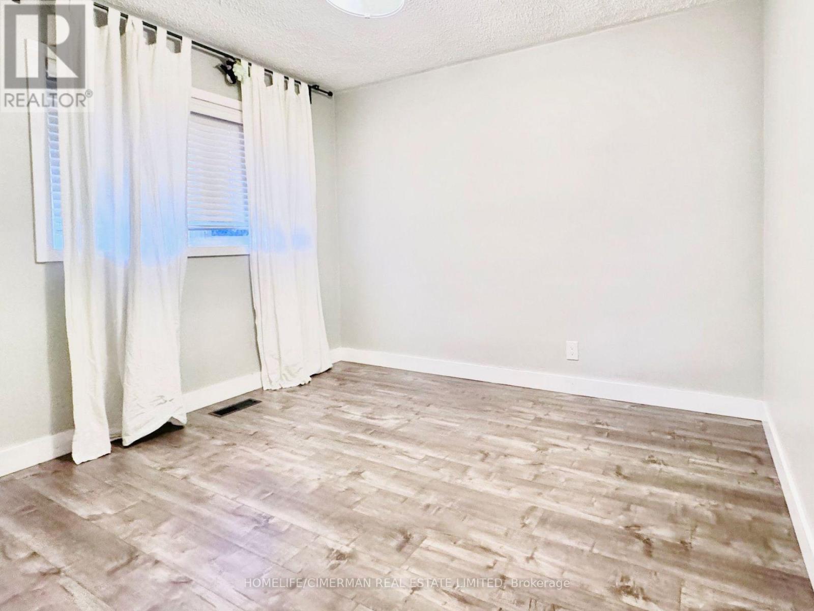 Main - 12 Creskwick Court, Barrie, Ontario  L4M 2J8 - Photo 8 - S12527090