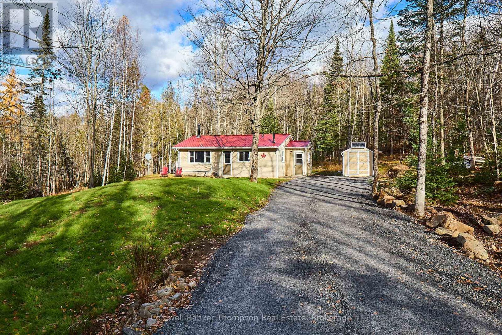 1022 Upper Walker Lake Road, Lake Of Bays, Ontario P1H 2J6 - Photo 10 - X12527114