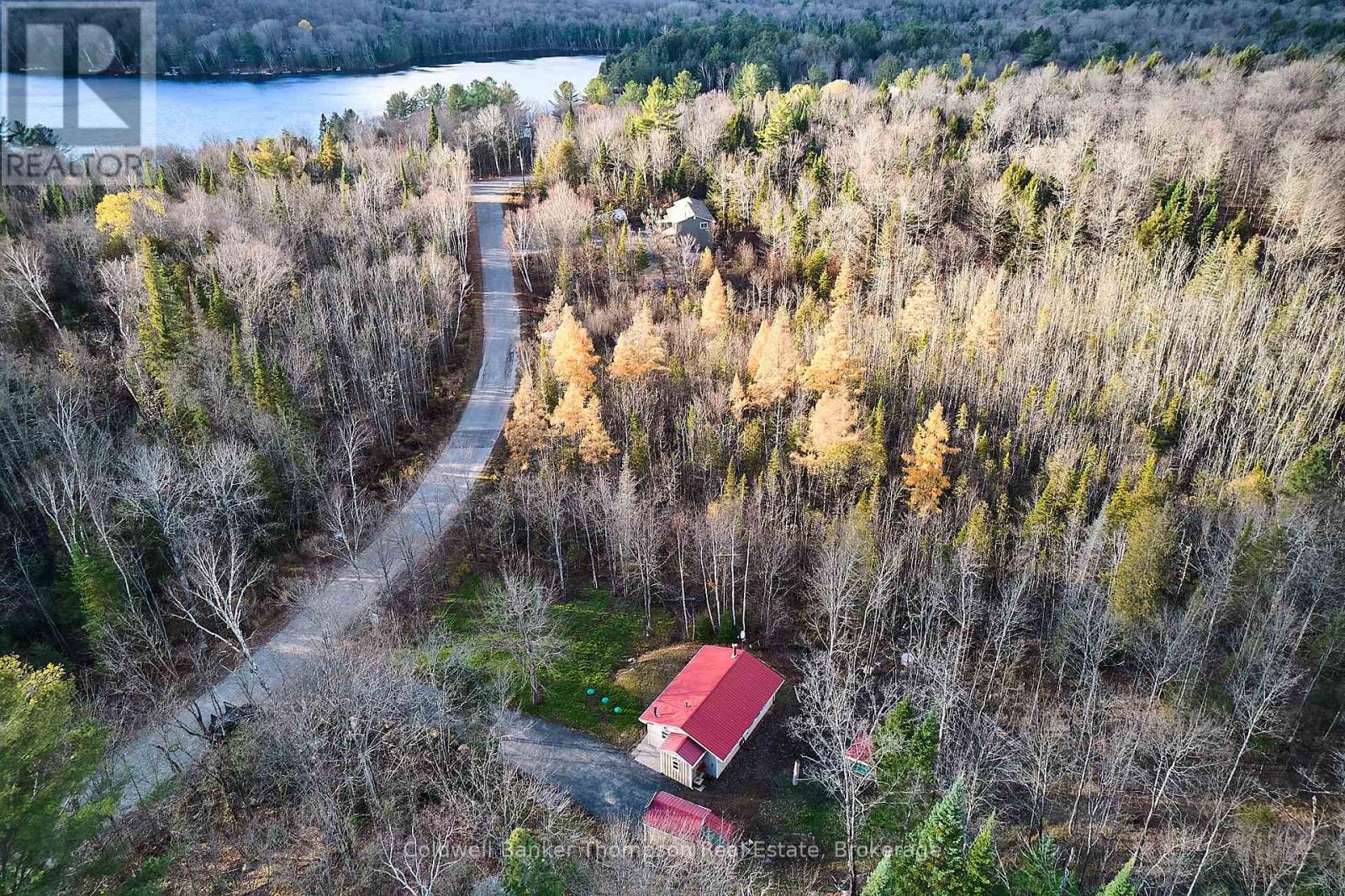 1022 Upper Walker Lake Road, Lake Of Bays, Ontario P1H 2J6 - Photo 14 - X12527114