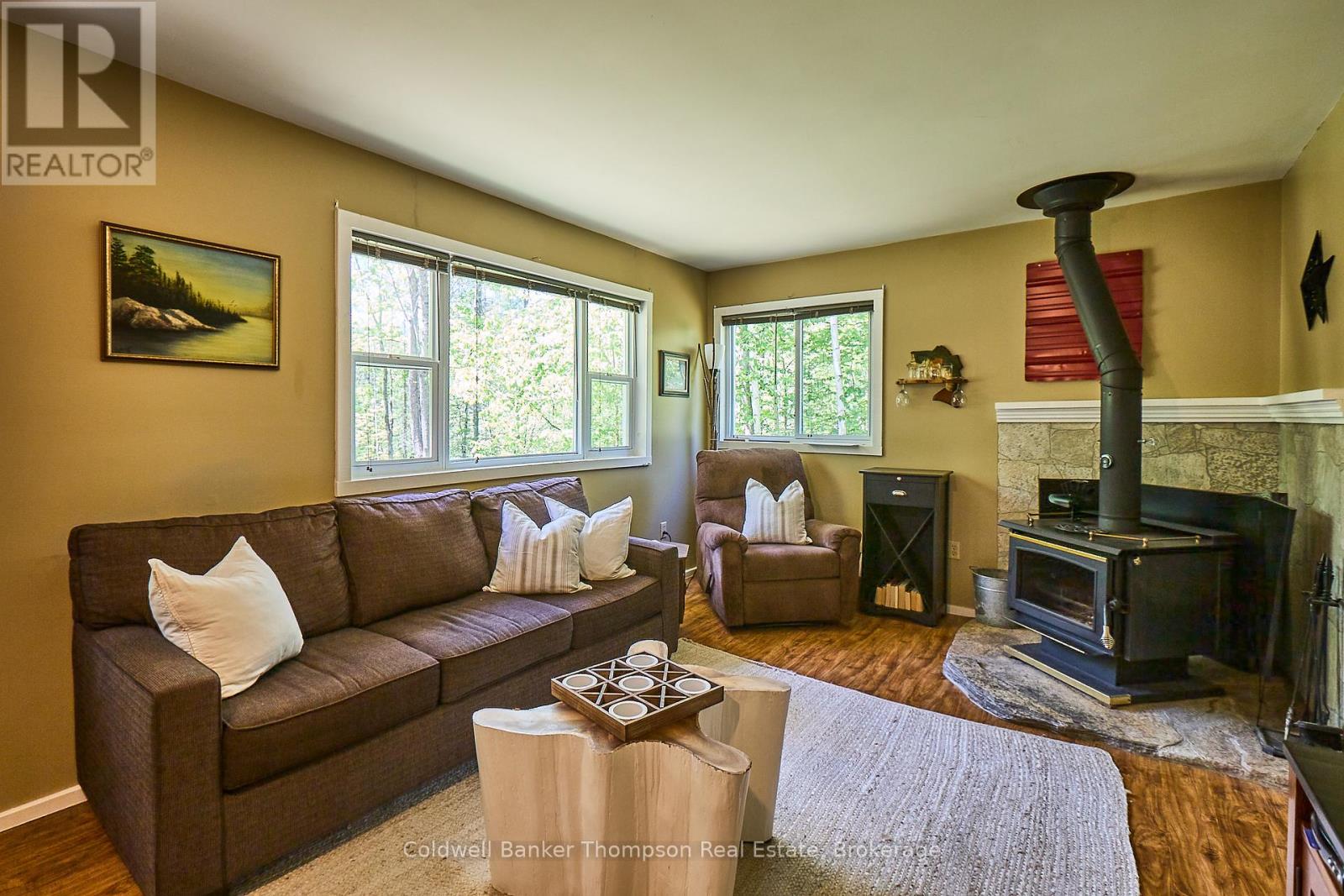 1022 Upper Walker Lake Road, Lake Of Bays, Ontario P1H 2J6 - Photo 5 - X12527114