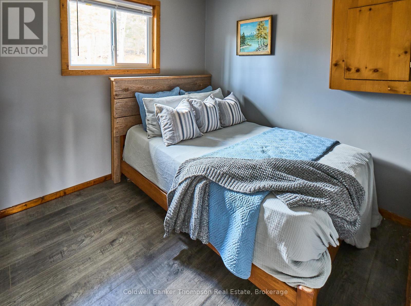 1022 Upper Walker Lake Road, Lake Of Bays, Ontario P1H 2J6 - Photo 7 - X12527114