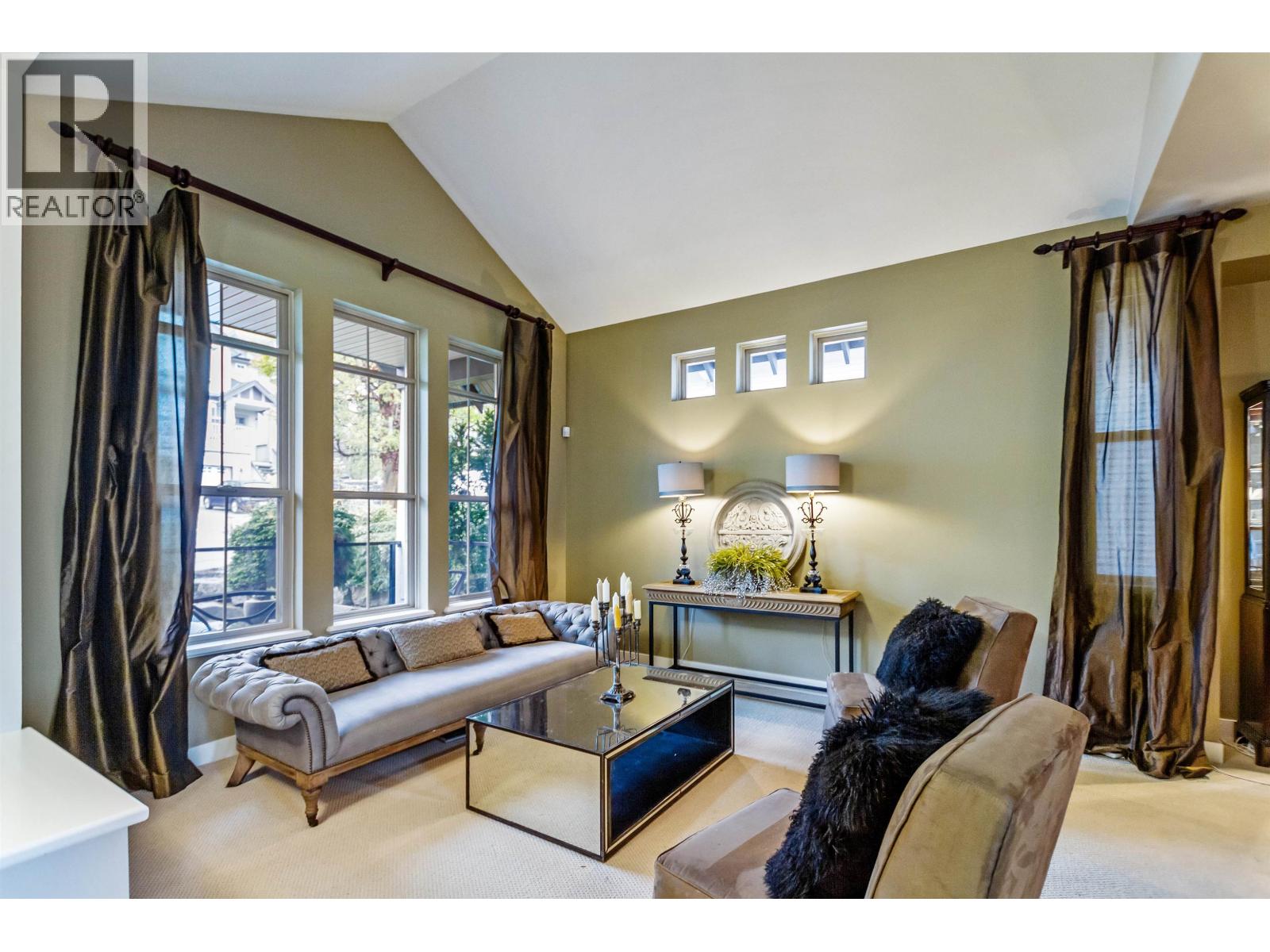 70 Fernway Drive, Port Moody, British Columbia  V3H 5K5 - Photo 4 - R3050265