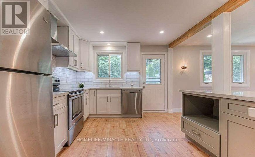 56 Cloverdale Crescent, Kitchener, Ontario  N2M 4X2 - Photo 4 - X12527076