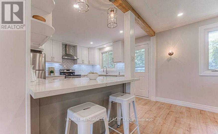 56 Cloverdale Crescent, Kitchener, Ontario  N2M 4X2 - Photo 6 - X12527076