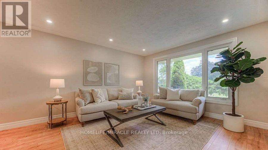 56 Cloverdale Crescent, Kitchener, Ontario  N2M 4X2 - Photo 7 - X12527076