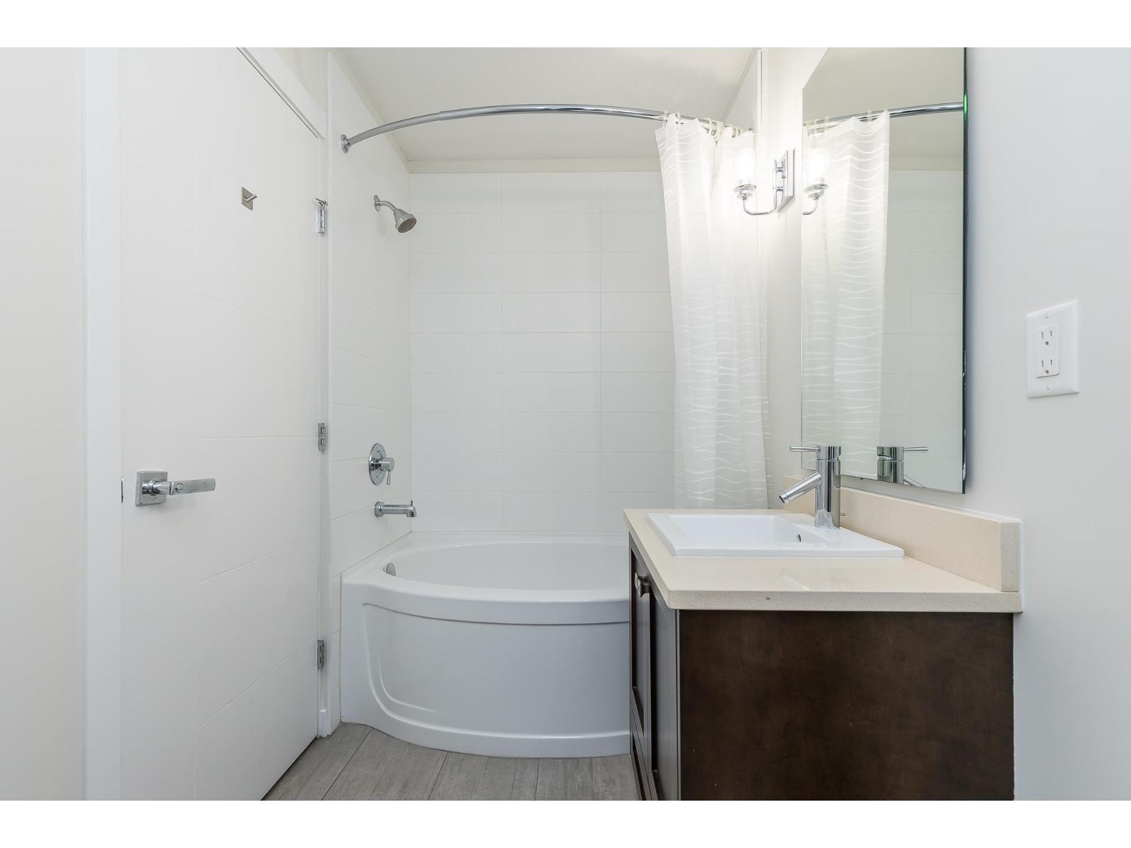 305 2242 Whatcom Road, Abbotsford, British Columbia  V3G 0G3 - Photo 25 - R2976333