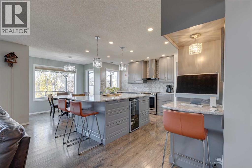 244 Tuscany Ridge View Nw, Calgary, Alberta  T3L 2J7 - Photo 9 - A2267211