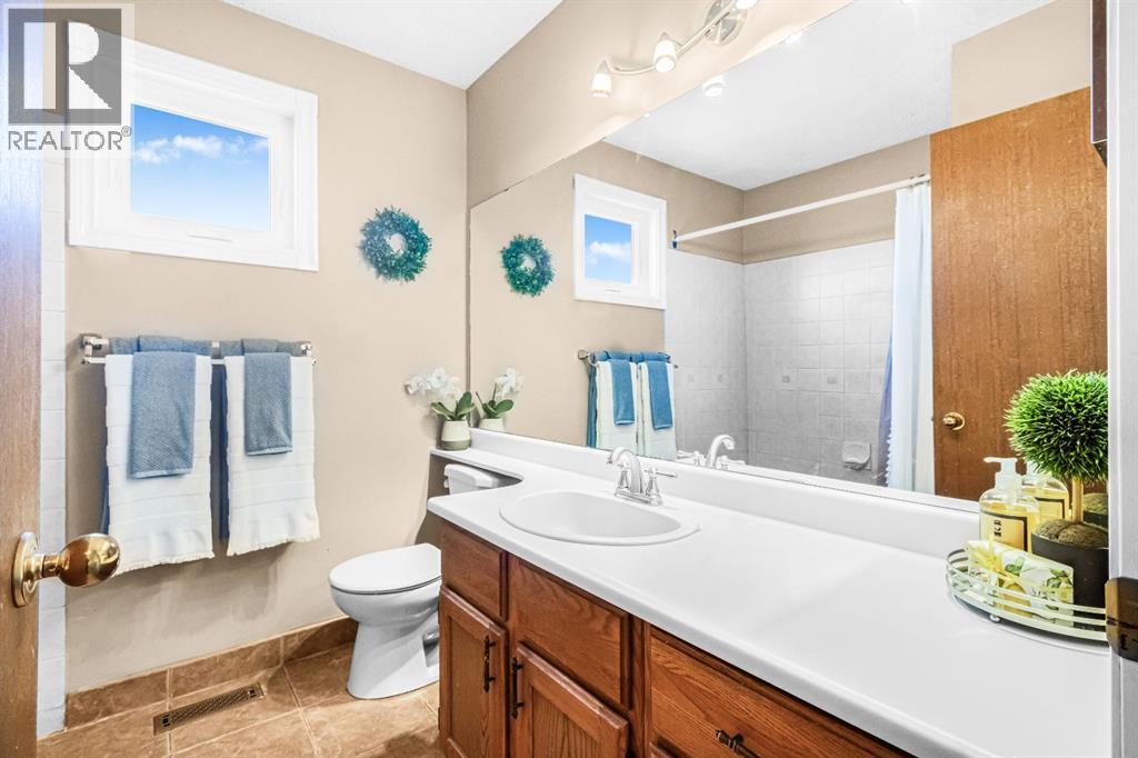 44 Bedfield Close Ne, Calgary, Alberta  T3K 3L5 - Photo 21 - A2267602