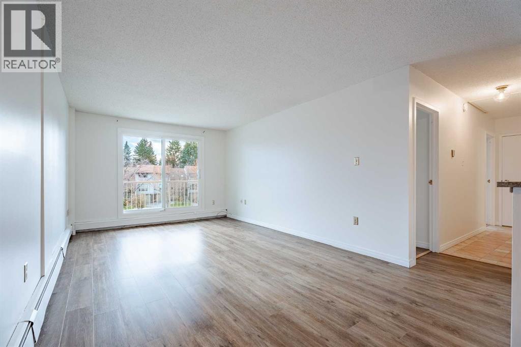 301, 3420 50 Street Nw, Calgary, Alberta  T3A 2E1 - Photo 11 - A2267119