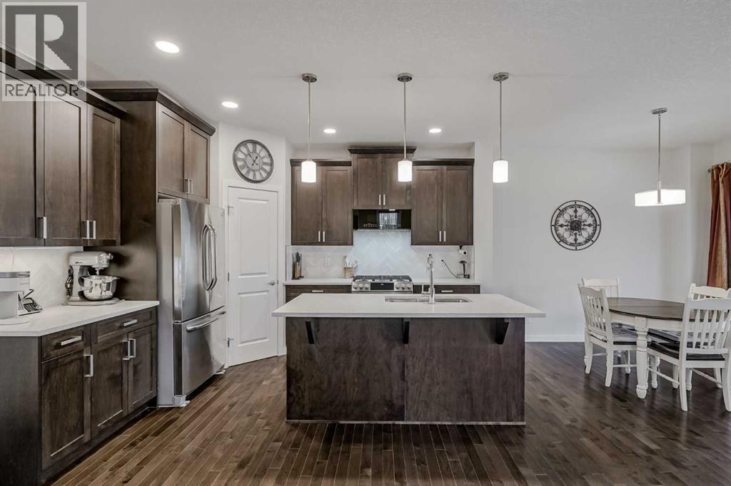 41 Walgrove Green Se, Calgary, Alberta  T2X 2H8 - Photo 3 - A2268578