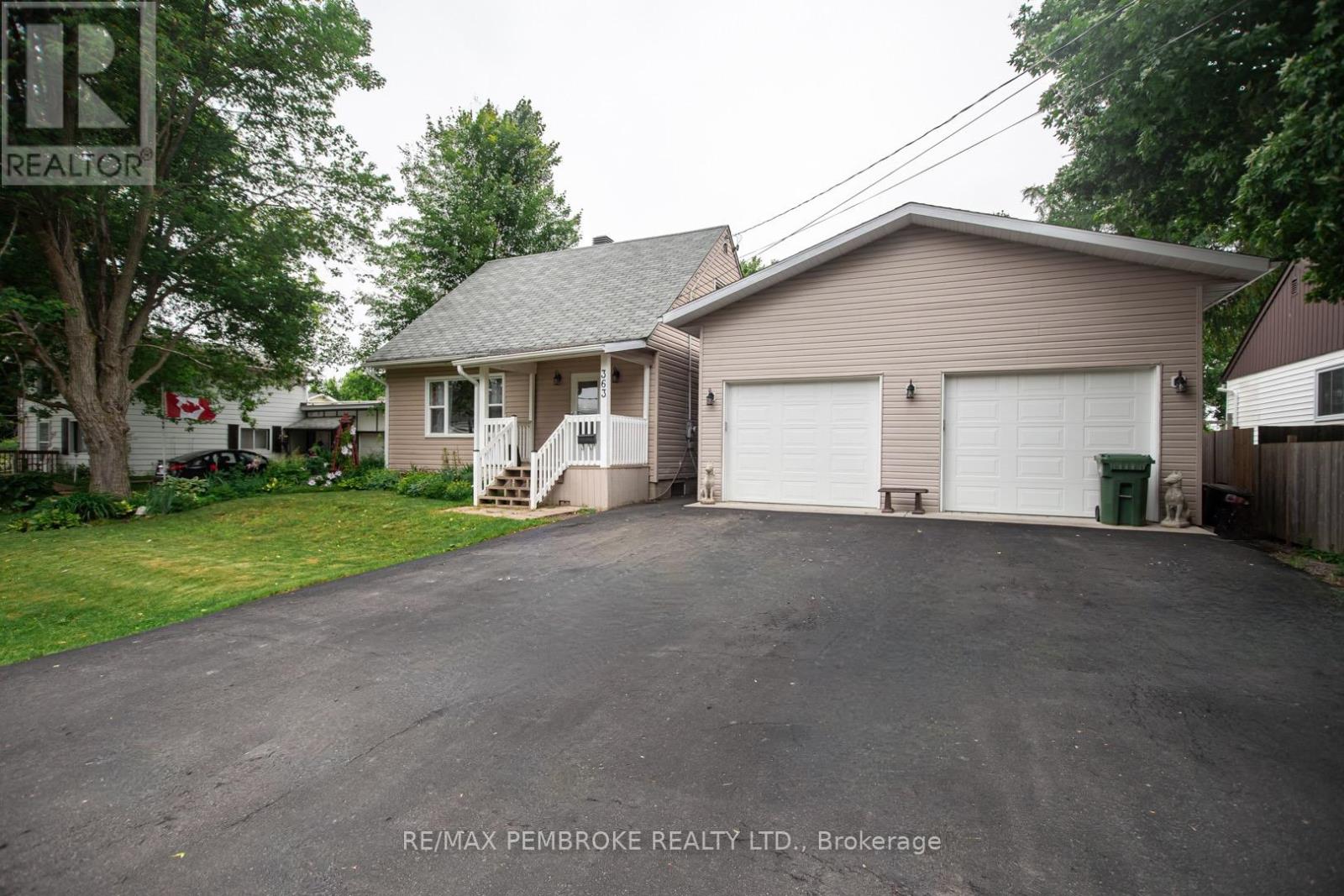 363 JULIEN STREET, Pembroke, Ontario