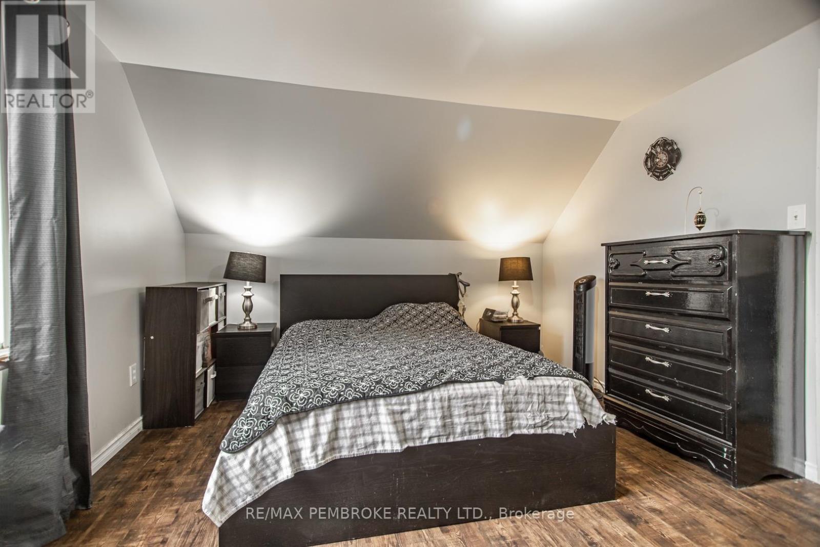 363 Julien Street, Pembroke, Ontario  K8A 3P8 - Photo 19 - X12527128