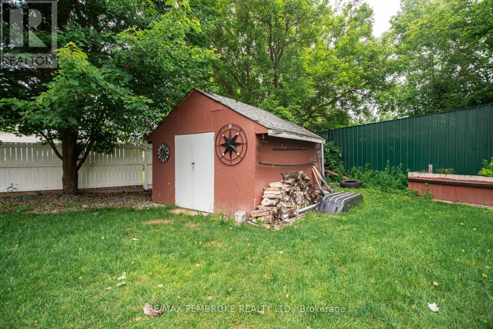 363 Julien Street, Pembroke, Ontario  K8A 3P8 - Photo 27 - X12527128