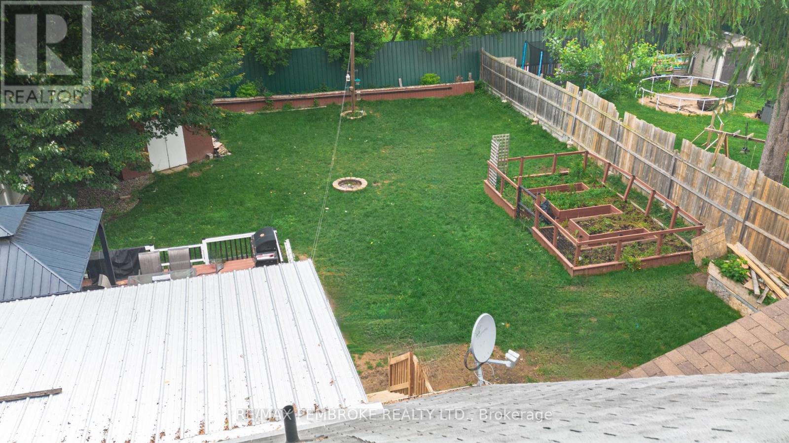 363 Julien Street, Pembroke, Ontario  K8A 3P8 - Photo 28 - X12527128