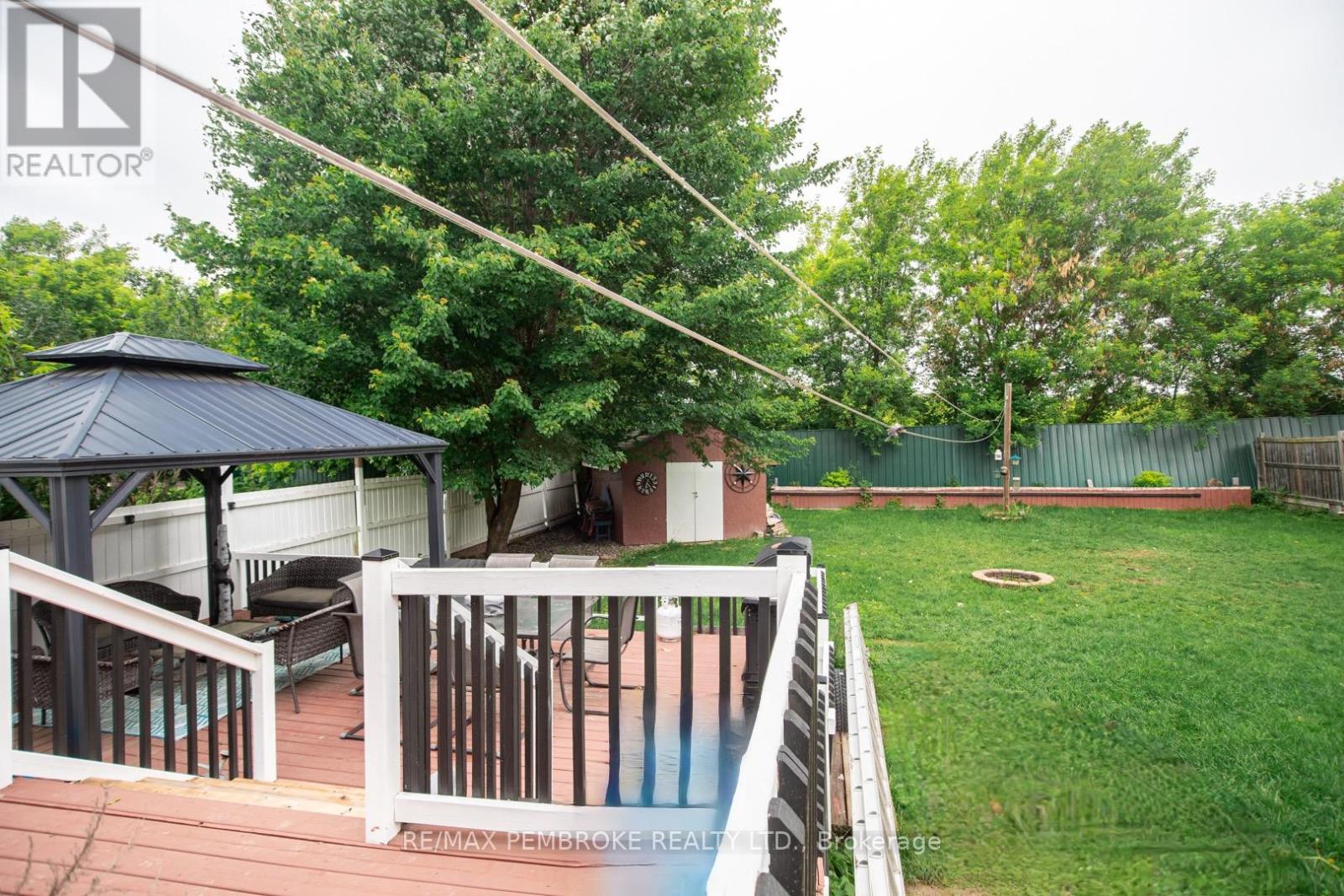 363 Julien Street, Pembroke, Ontario  K8A 3P8 - Photo 30 - X12527128