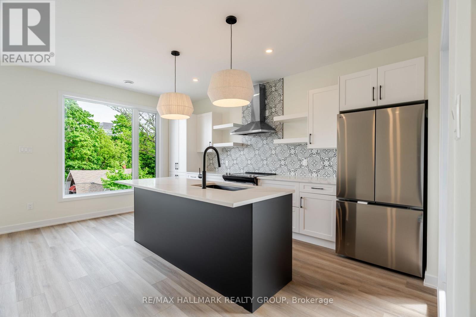 4 - 22 Sims Avenue, Ottawa, Ontario  K1Y 3K1 - Photo 13 - X12527130