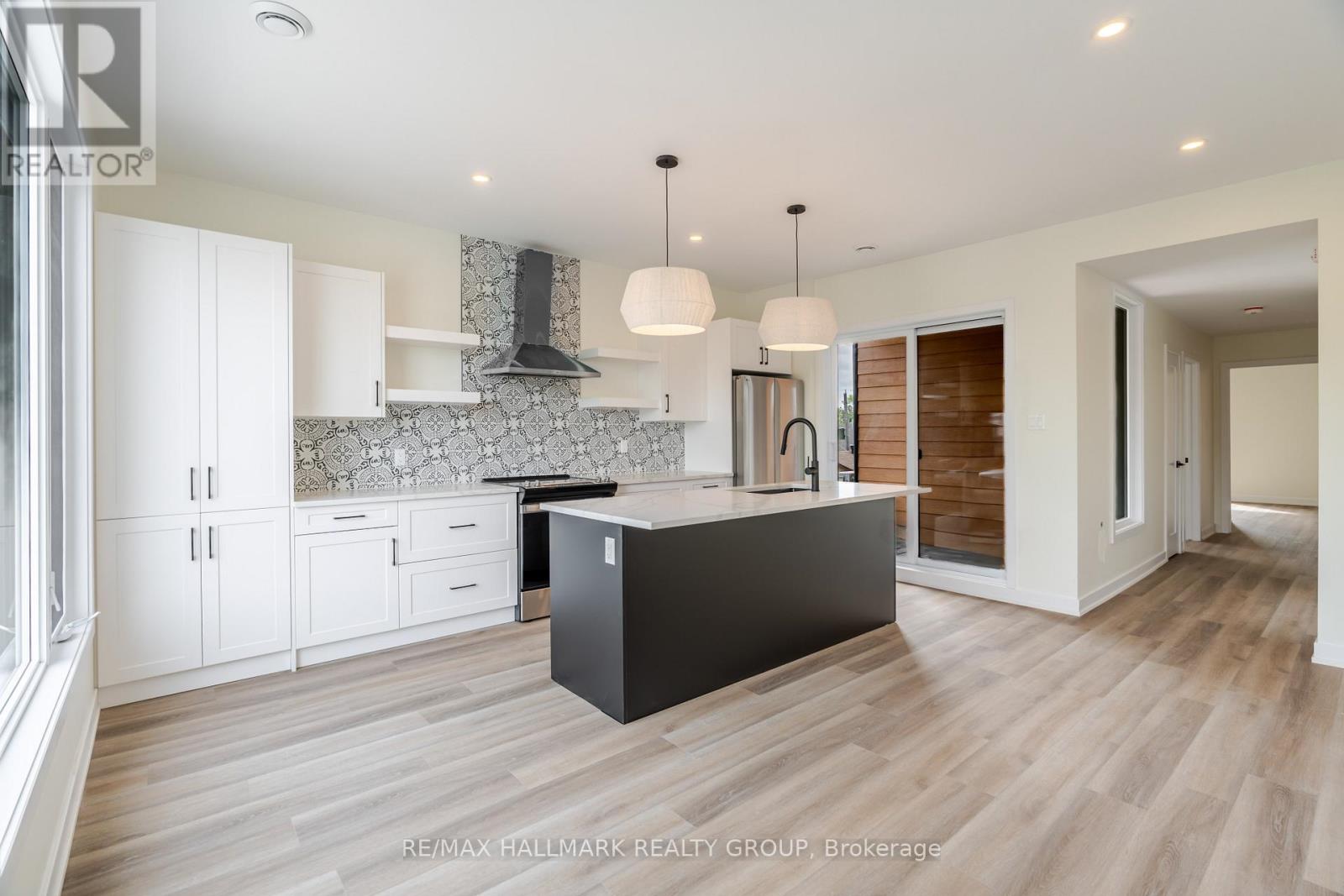 4 - 22 Sims Avenue, Ottawa, Ontario  K1Y 3K1 - Photo 15 - X12527130