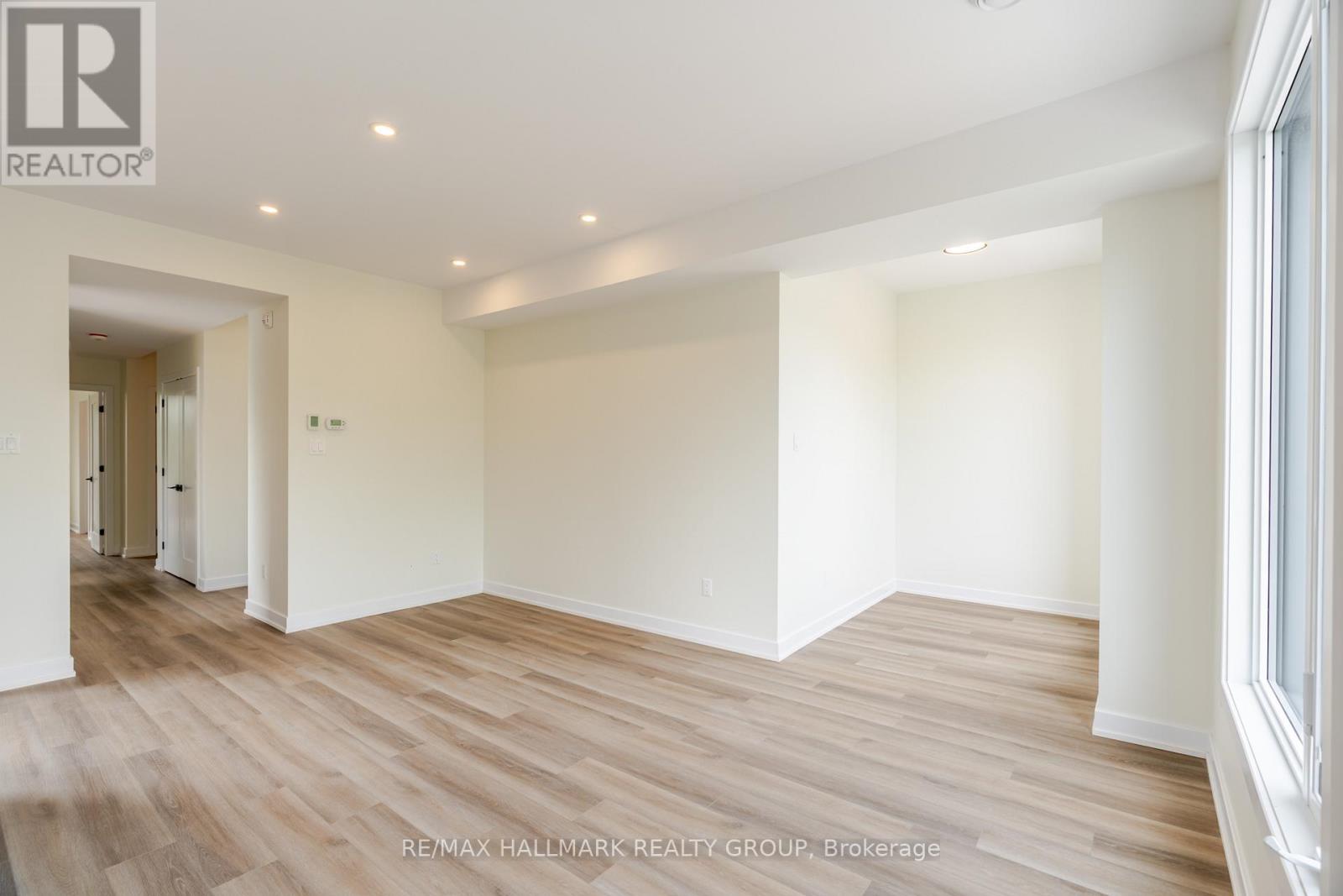 4 - 22 Sims Avenue, Ottawa, Ontario  K1Y 3K1 - Photo 22 - X12527130