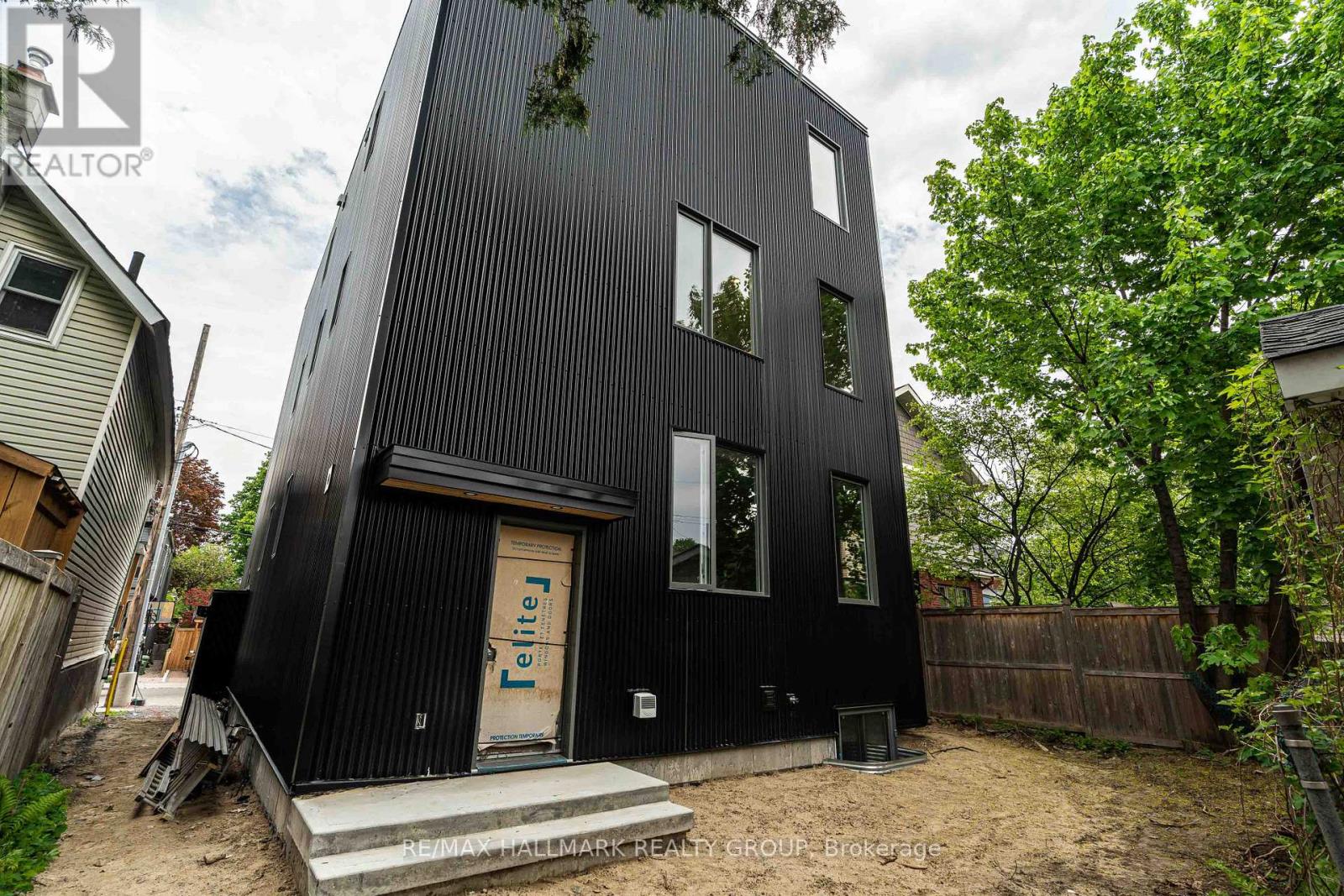 4 - 22 Sims Avenue, Ottawa, Ontario  K1Y 3K1 - Photo 41 - X12527130