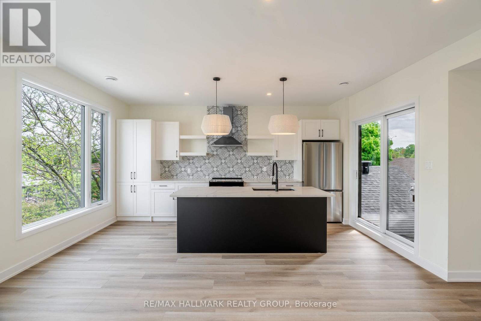 4 - 22 Sims Avenue, Ottawa, Ontario  K1Y 3K1 - Photo 8 - X12527130