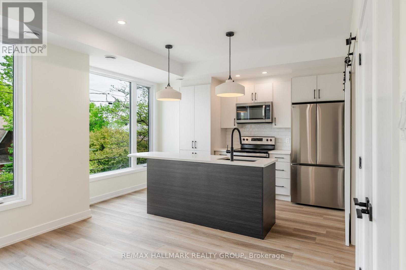 3a - 22 Sims Avenue, Ottawa, Ontario  K1Y 3K1 - Photo 10 - X12527134