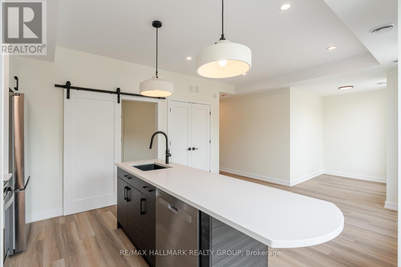 3a - 22 Sims Avenue, Ottawa, Ontario  K1Y 3K1 - Photo 18 - X12527134