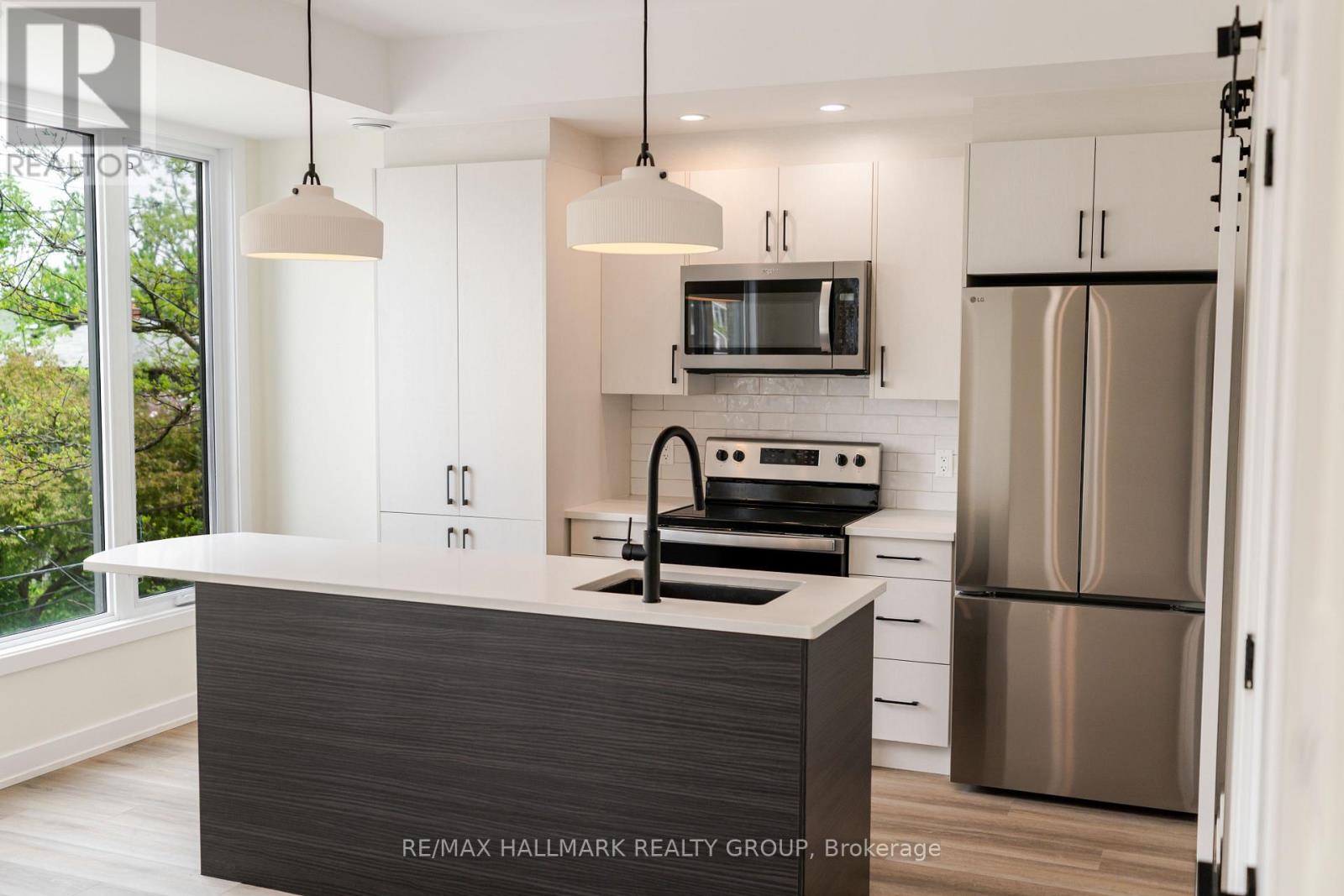 2a - 22 Sims Avenue, Ottawa, Ontario  K1Y 3K1 - Photo 11 - X12527138