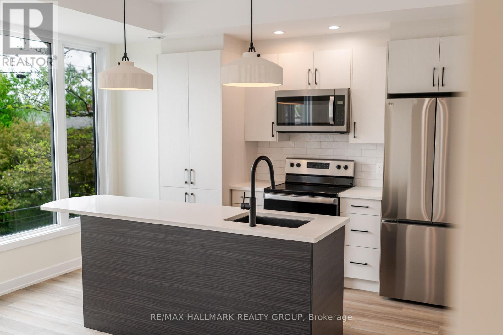 2a - 22 Sims Avenue, Ottawa, Ontario  K1Y 3K1 - Photo 12 - X12527138