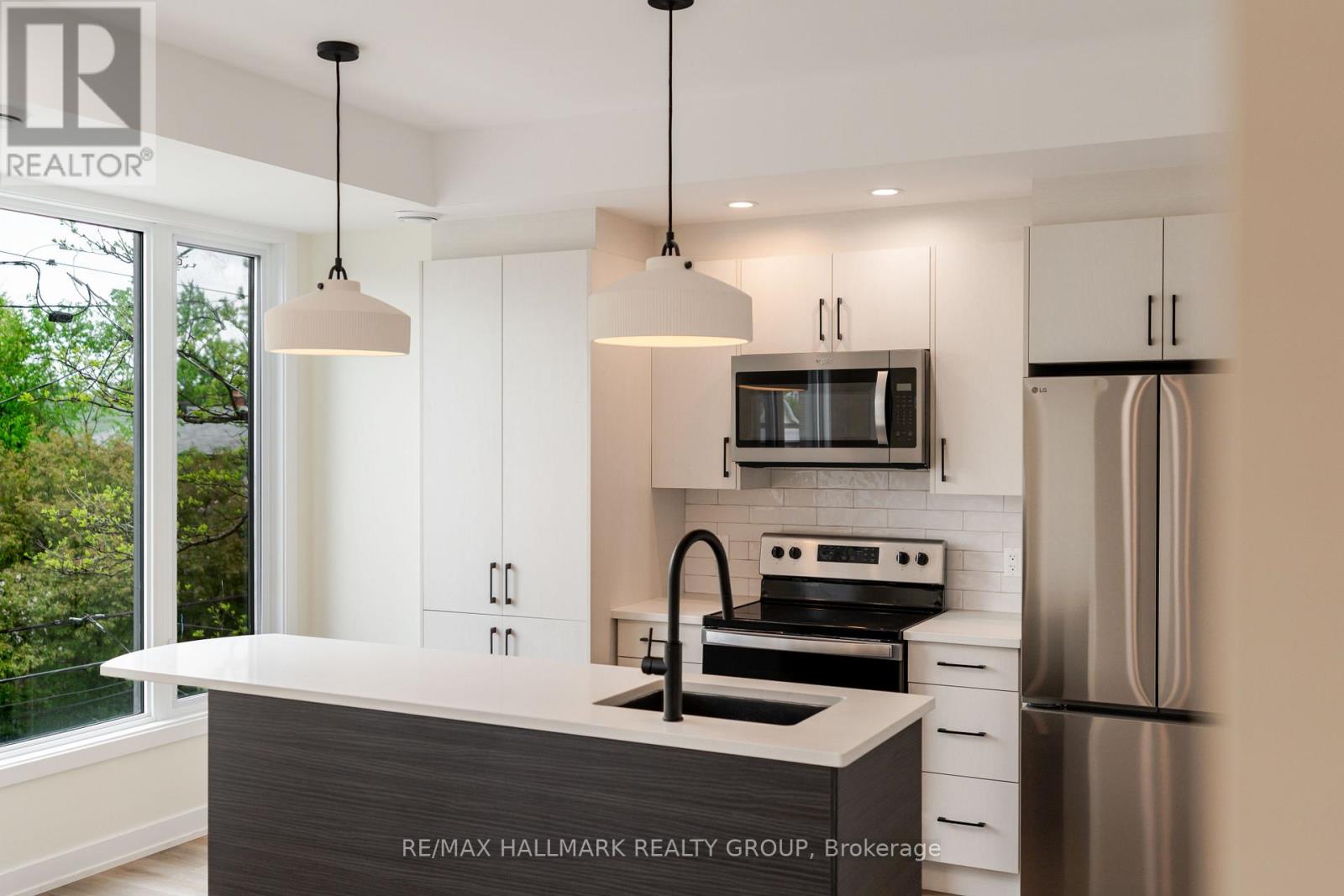 2a - 22 Sims Avenue, Ottawa, Ontario  K1Y 3K1 - Photo 13 - X12527138